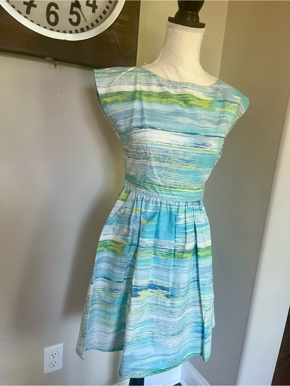 Retrolicious watercolor print vintage inspired dress